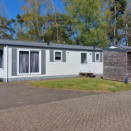 Ruim En Gezellig Chalet Voor 2 Personen Op De Veluwe Recreatiepark De Oude Driest Putten Exteriör bild