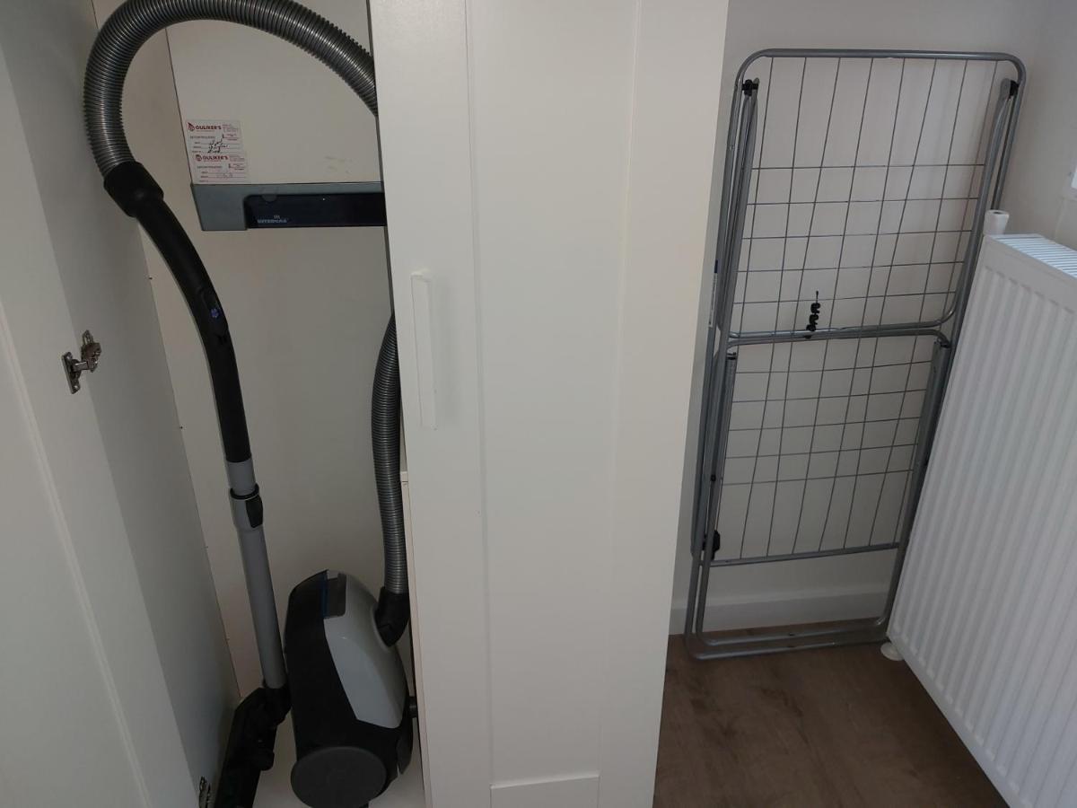 Ruim En Gezellig Chalet Voor 2 Personen Op De Veluwe Recreatiepark De Oude Driest Putten Exteriör bild