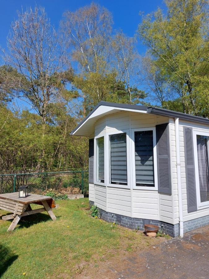 Ruim En Gezellig Chalet Voor 2 Personen Op De Veluwe Recreatiepark De Oude Driest Putten Exteriör bild
